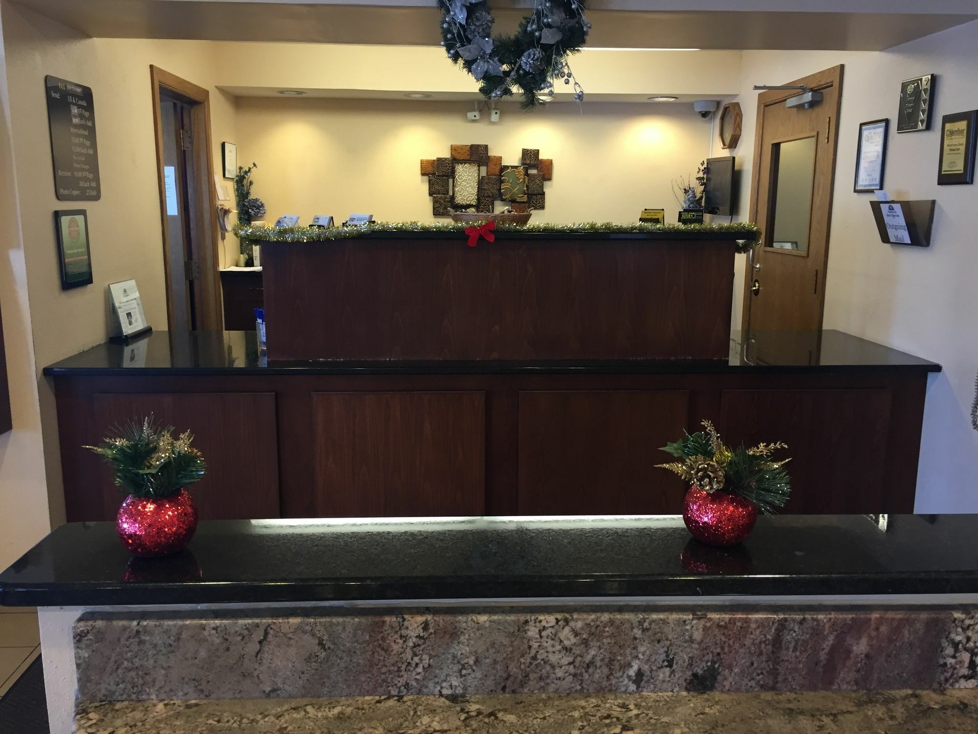 Americas Best Value Inn Grand Forks Exterior foto
